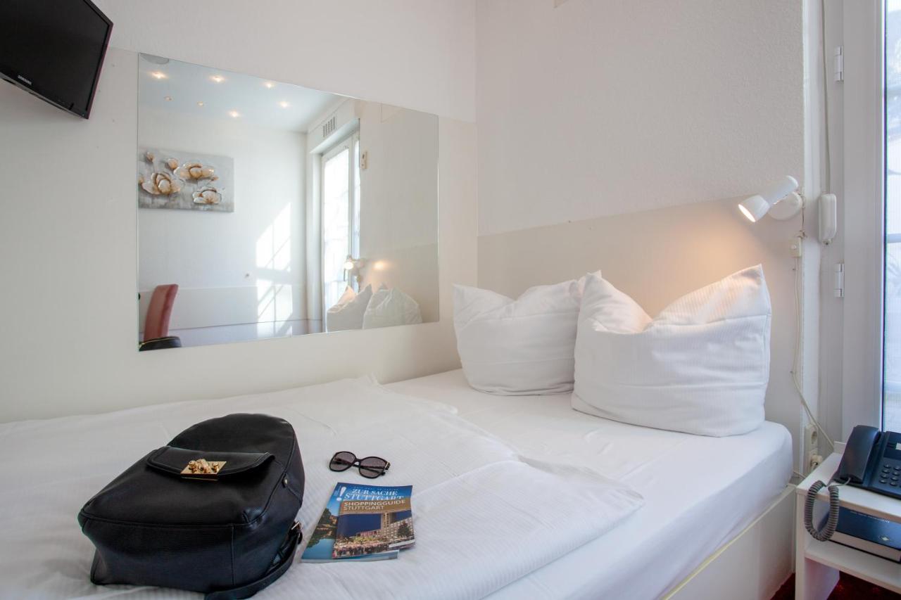 Relax Hotel & Spa Stuttgart Bagian luar foto