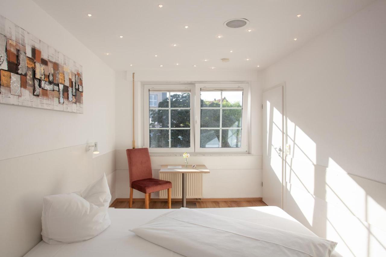 Relax Hotel & Spa Stuttgart Bagian luar foto